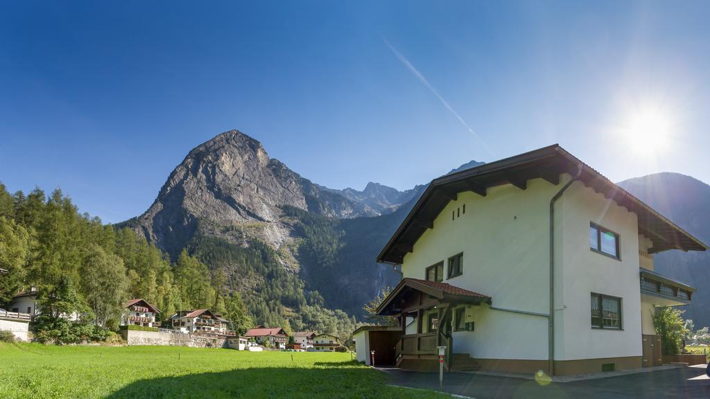 Biancas Ferienwohnung Im Haus Roswitha Tumpen Exterior photo