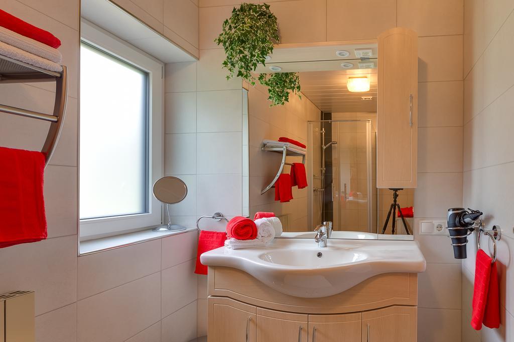 Biancas Ferienwohnung Im Haus Roswitha Tumpen Exterior photo